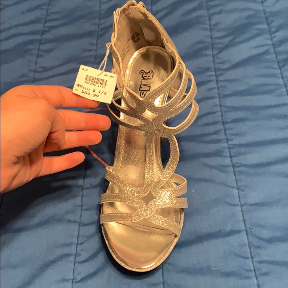 NWT never worn heels